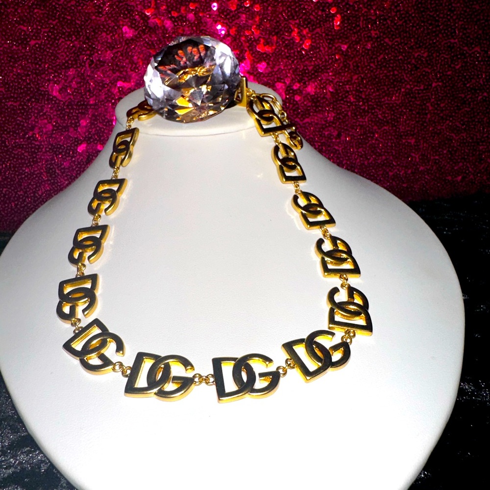 Designer inspired neck choker💋